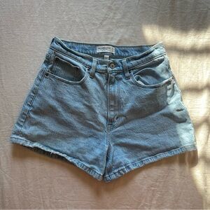 Abercrombie Jean shorts, mom short, high rise, curve love, size 28